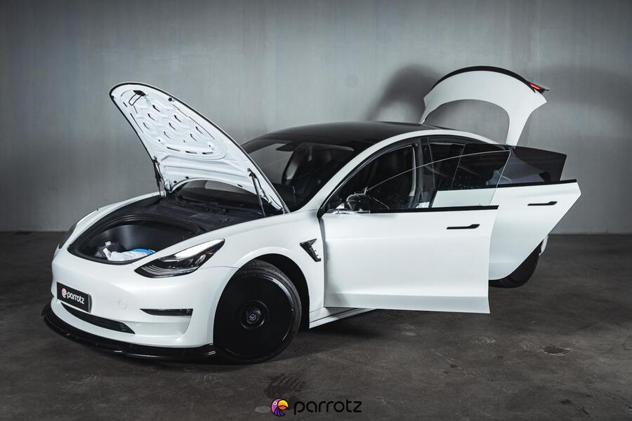 Tesla Model 3 vaihtoauto