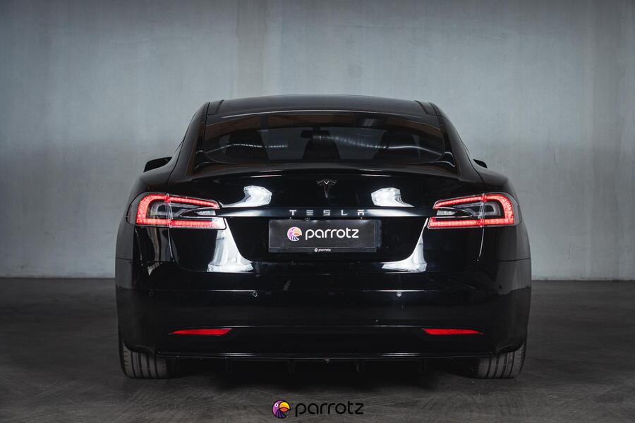 Tesla Model S vaihtoauto