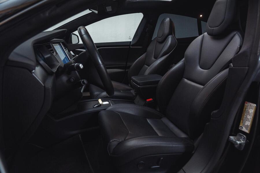 Tesla Model S vaihtoauto