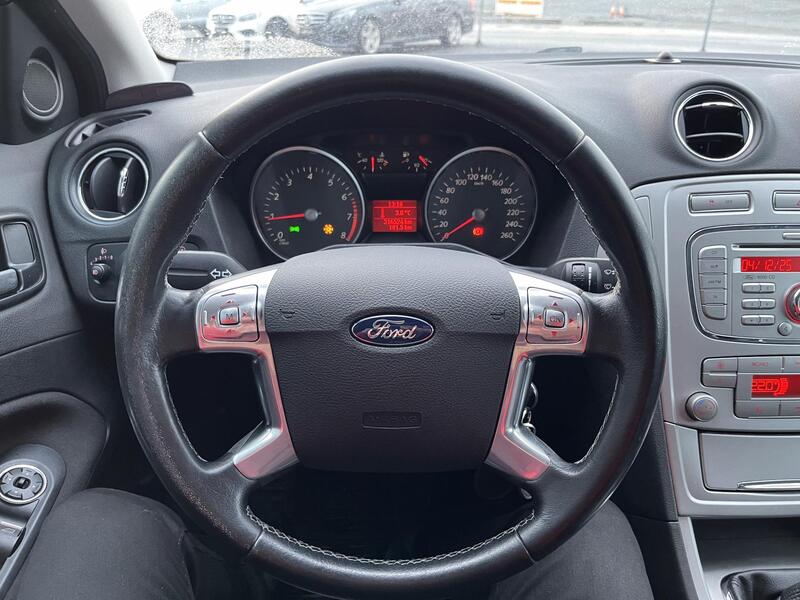 Ford Mondeo vaihtoauto