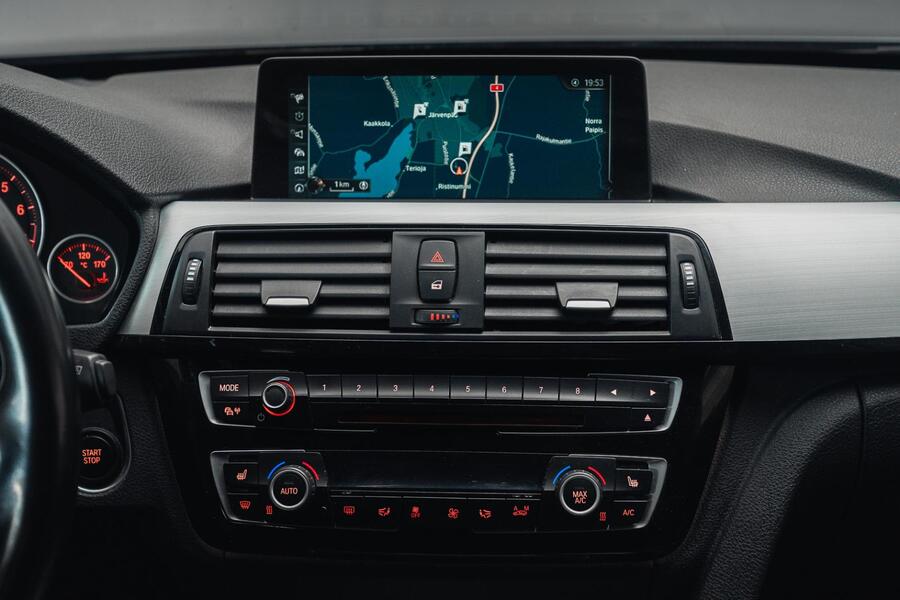 BMW 330 vaihtoauto