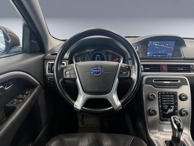 Volvo V70 vaihtoauto