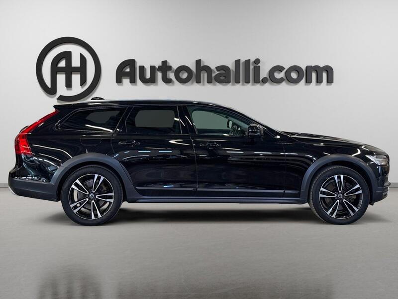 Volvo V90 Cross Country vaihtoauto