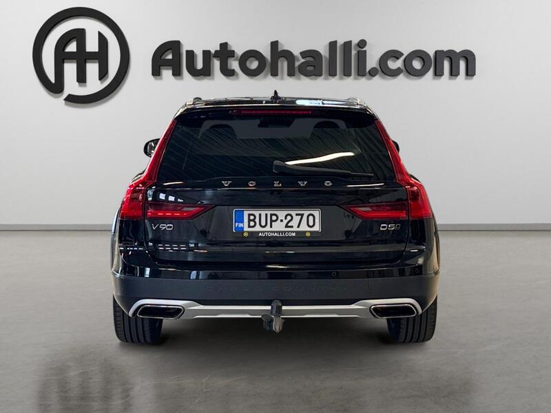 Volvo V90 Cross Country vaihtoauto