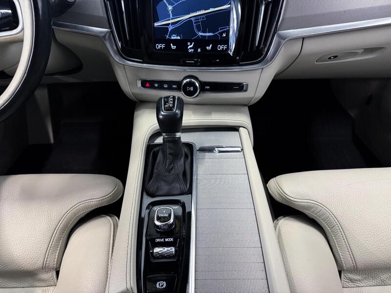 Volvo V90 Cross Country vaihtoauto