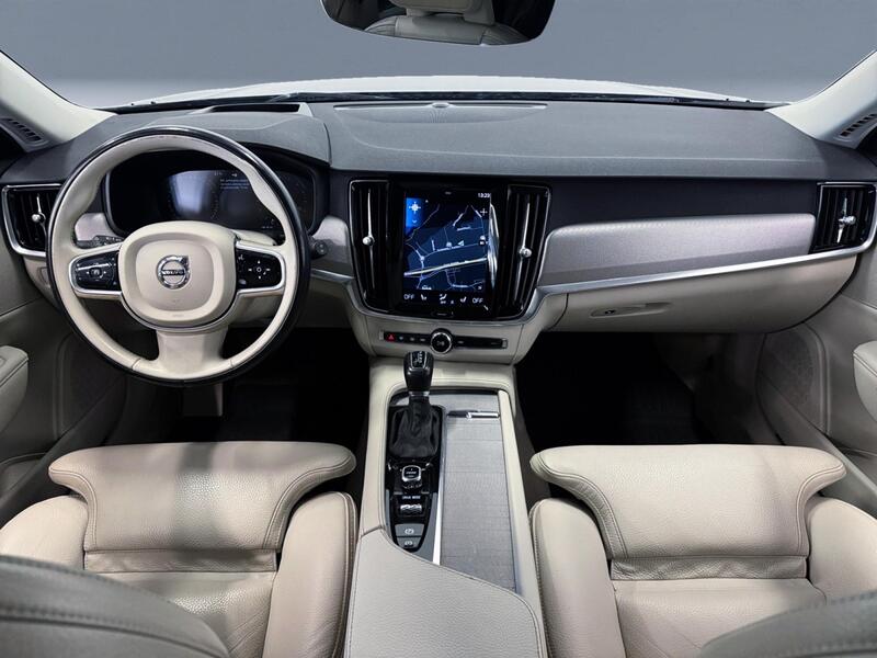 Volvo V90 Cross Country vaihtoauto