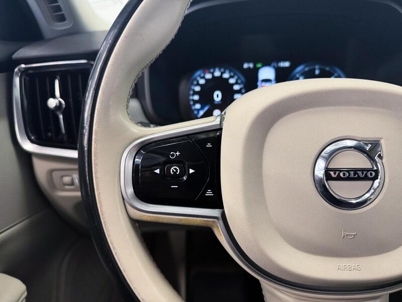 Volvo V90 Cross Country vaihtoauto