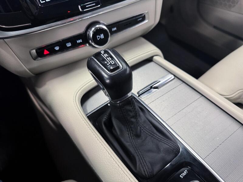 Volvo V90 Cross Country vaihtoauto