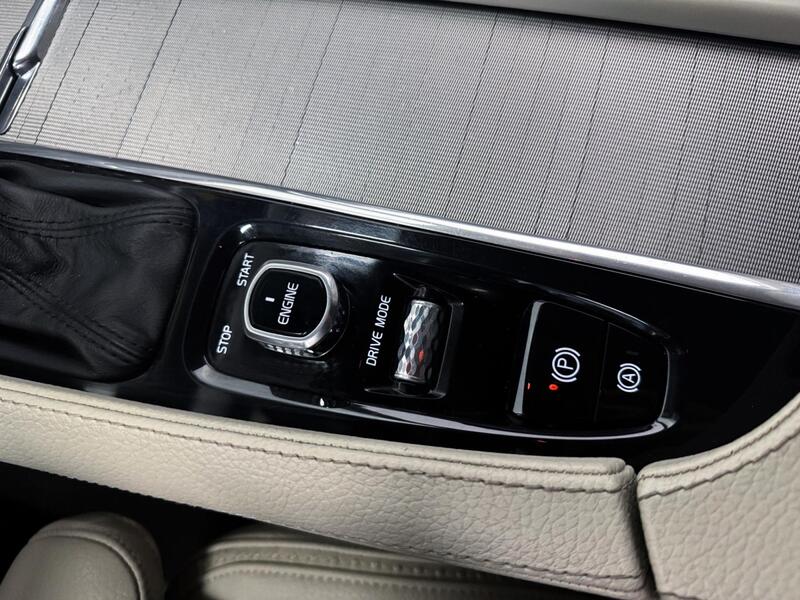 Volvo V90 Cross Country vaihtoauto