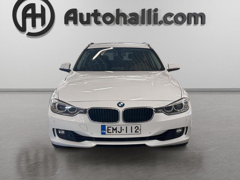 BMW 320 vaihtoauto