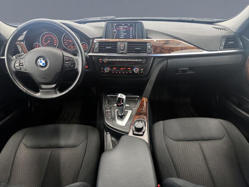 BMW 320 vaihtoauto
