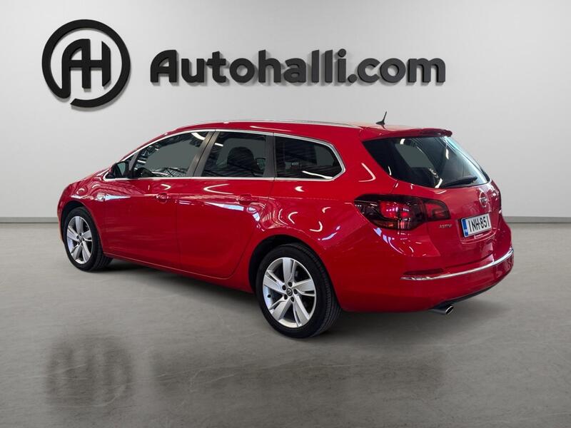 Opel Astra vaihtoauto