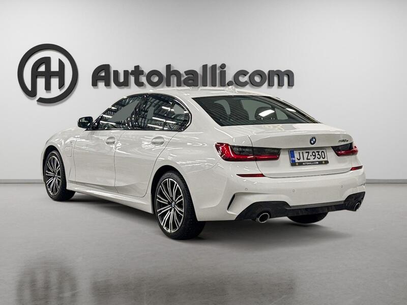 BMW 330 vaihtoauto