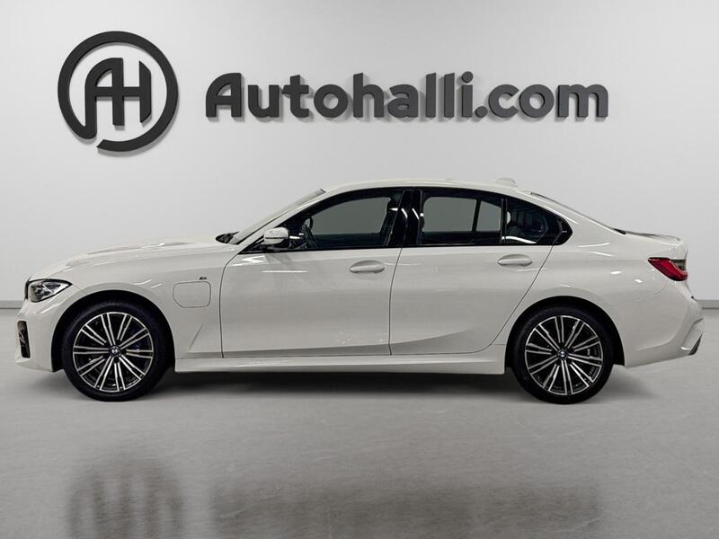 BMW 330 vaihtoauto