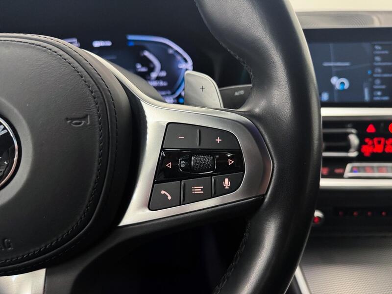 BMW 330 vaihtoauto