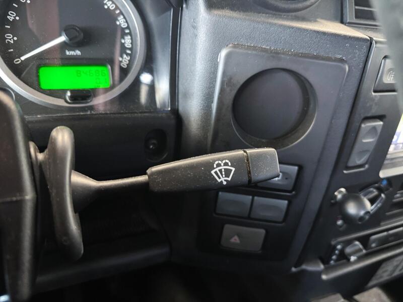 Land Rover Defender vaihtoauto