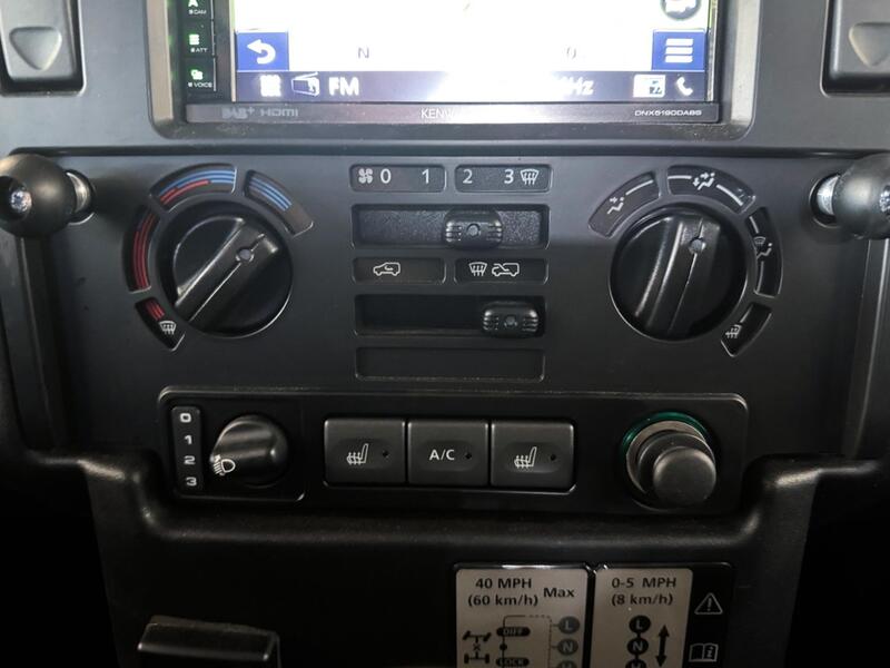 Land Rover Defender vaihtoauto