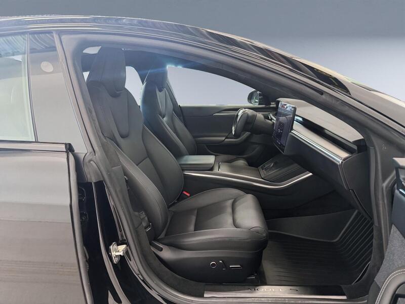 Tesla Model S vaihtoauto