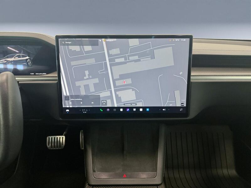 Tesla Model S vaihtoauto