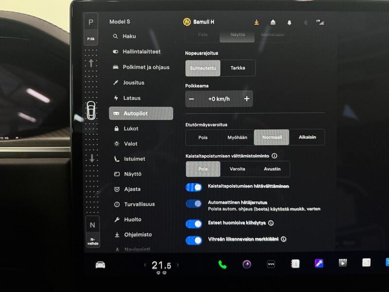 Tesla Model S vaihtoauto