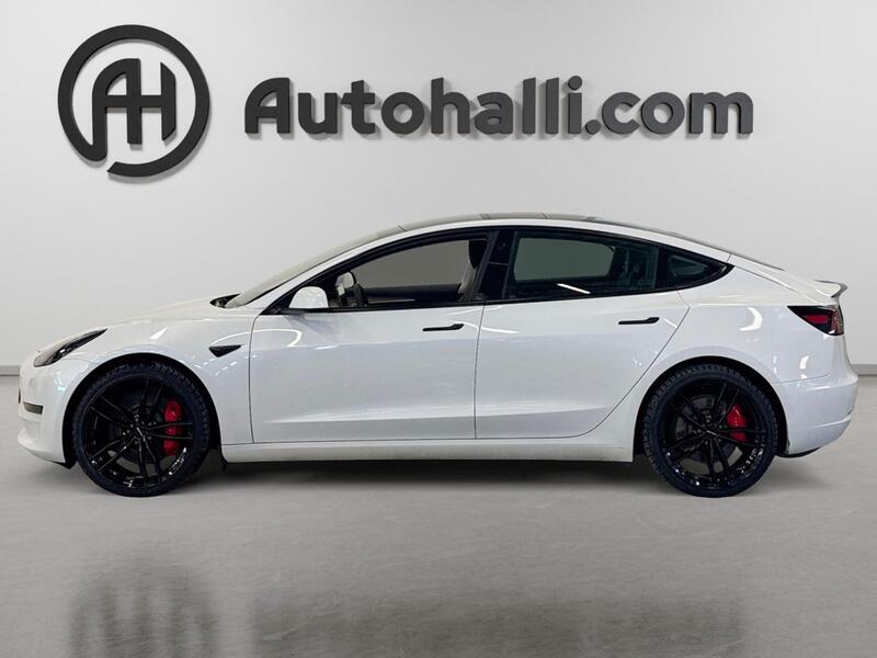 Tesla Model 3 vaihtoauto