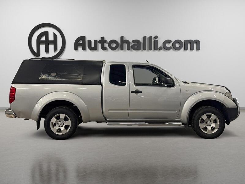 Nissan Navara vaihtoauto