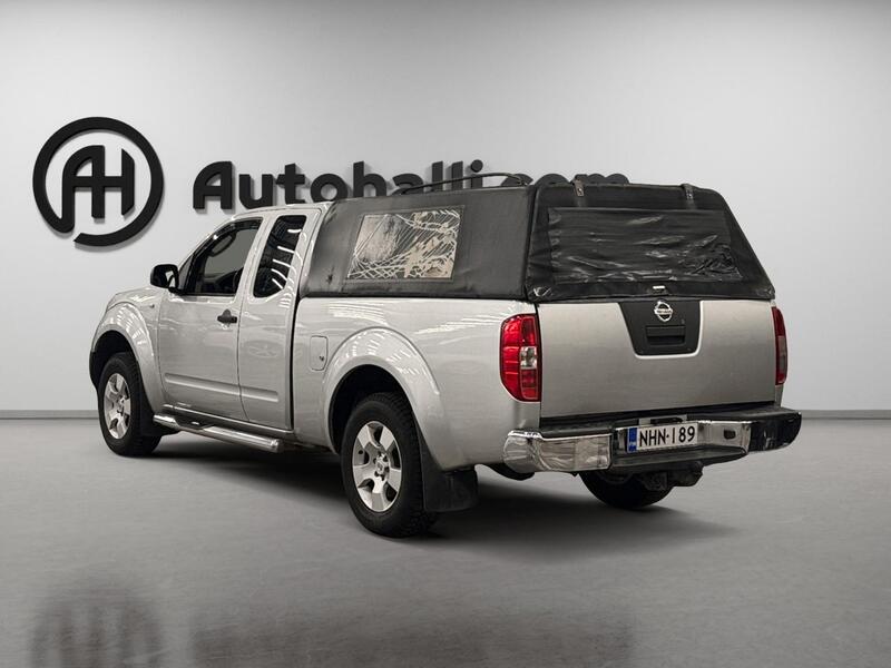 Nissan Navara vaihtoauto