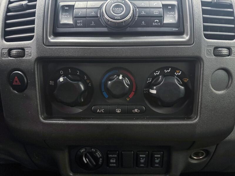 Nissan Navara vaihtoauto