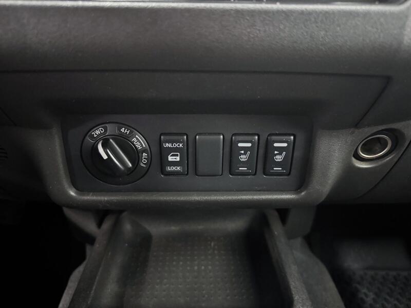 Nissan Navara vaihtoauto