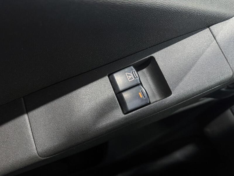 Nissan Navara vaihtoauto