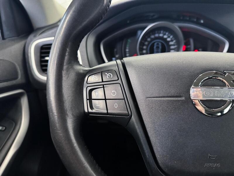 Volvo V40 vaihtoauto