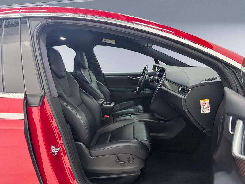 Tesla Model X vaihtoauto