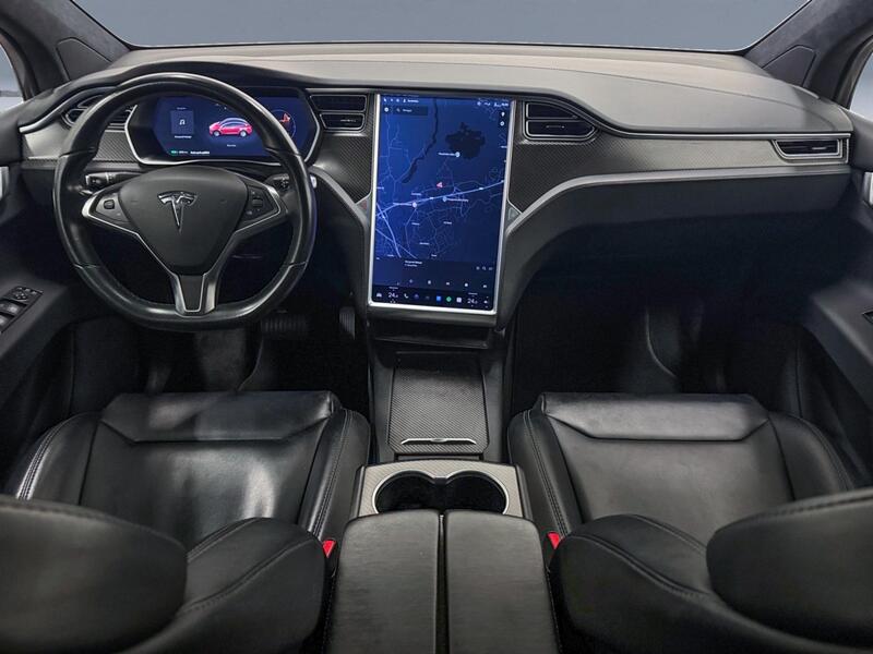 Tesla Model X vaihtoauto