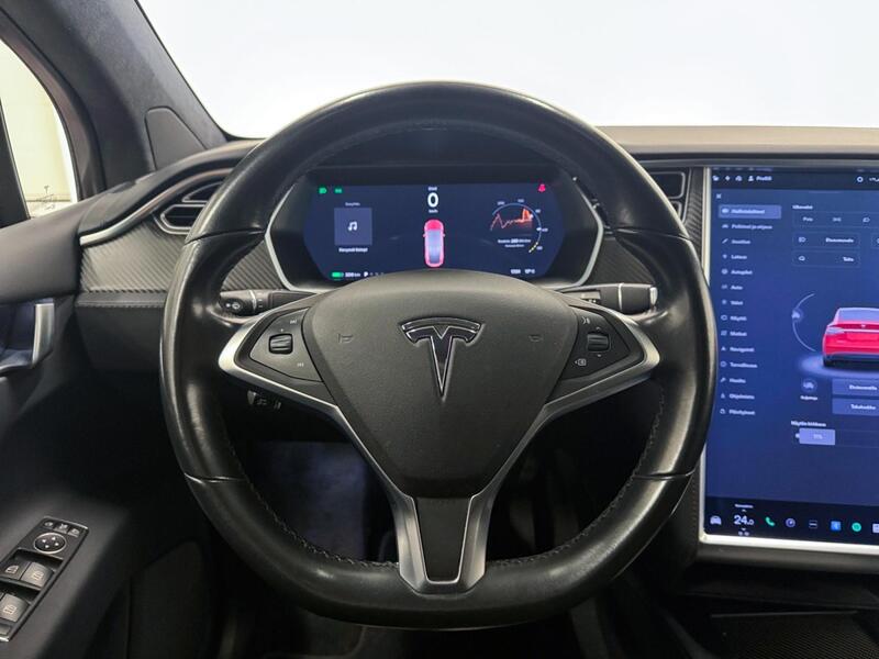 Tesla Model X vaihtoauto