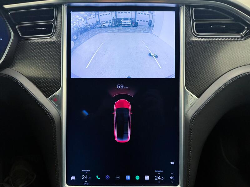 Tesla Model X vaihtoauto