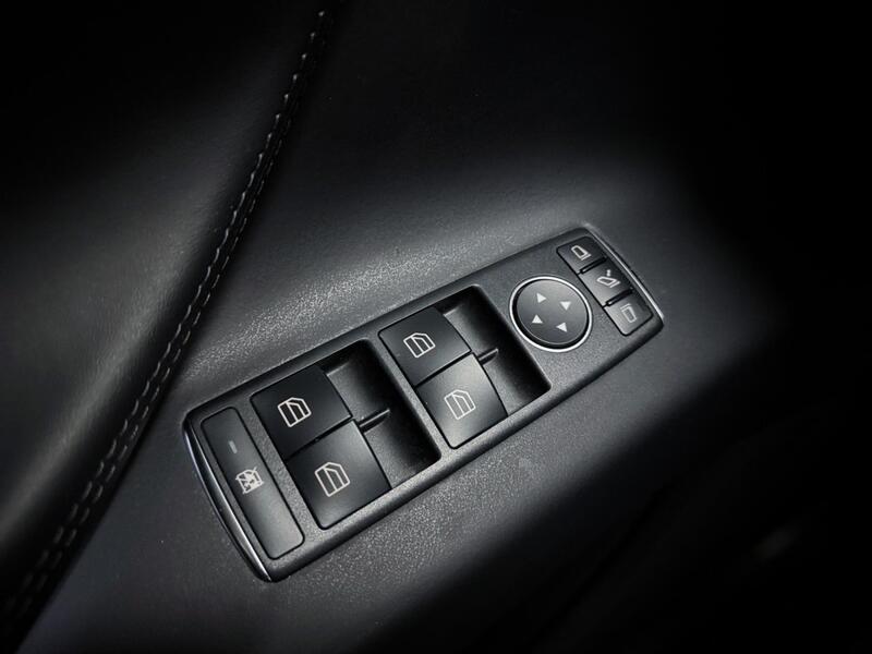 Tesla Model X vaihtoauto