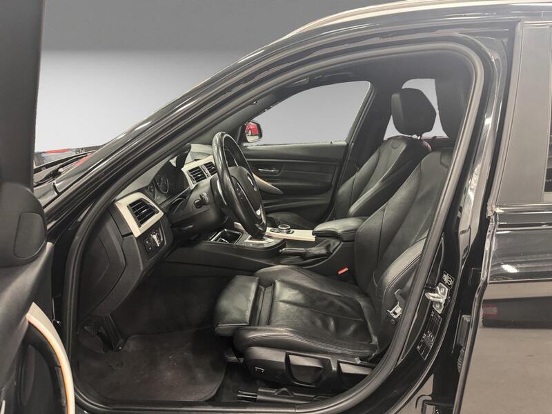 BMW 320 vaihtoauto