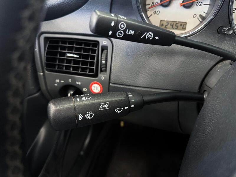 Mercedes-Benz SLK vaihtoauto