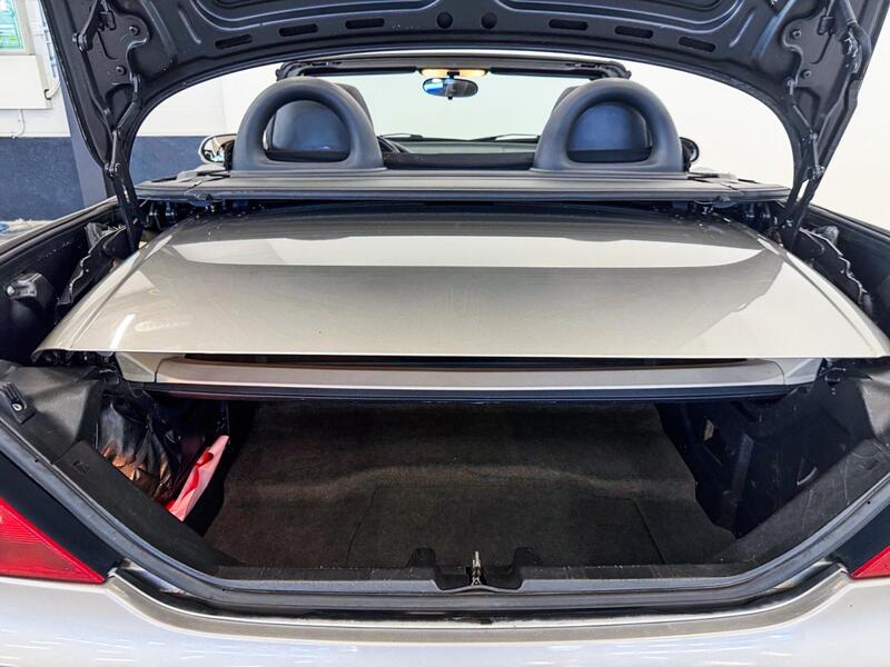 Mercedes-Benz SLK vaihtoauto