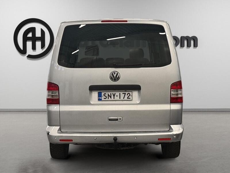 Volkswagen Caravelle vaihtoauto