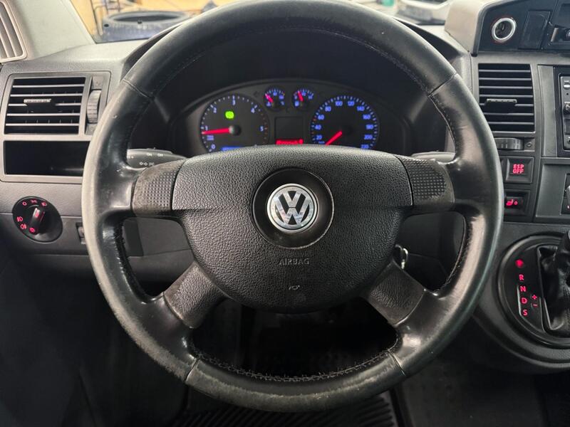 Volkswagen Caravelle vaihtoauto