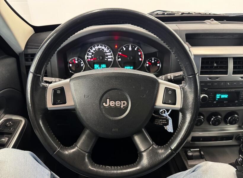 Jeep Cherokee vaihtoauto