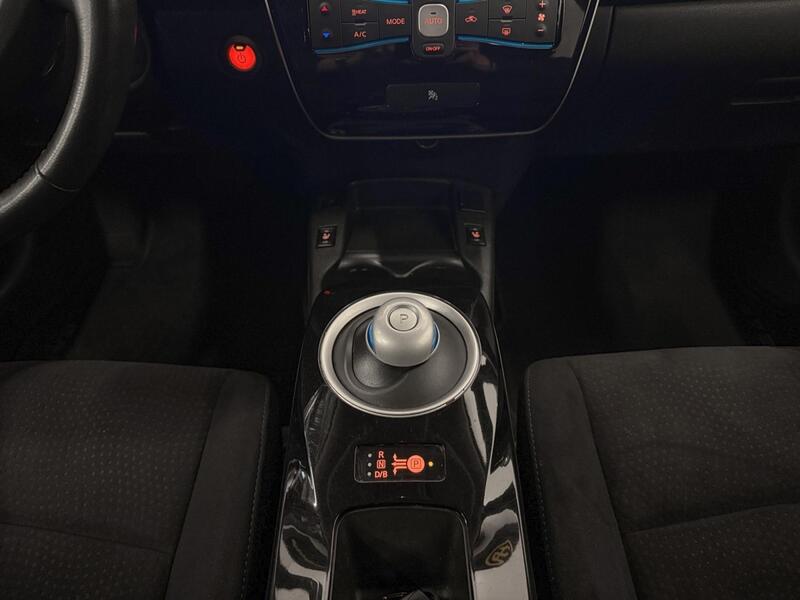 Nissan Leaf vaihtoauto