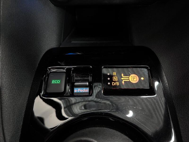 Nissan Leaf vaihtoauto