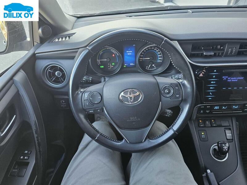 Toyota Auris vaihtoauto