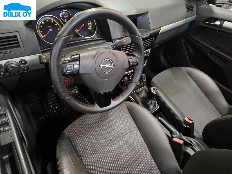 Opel Astra vaihtoauto