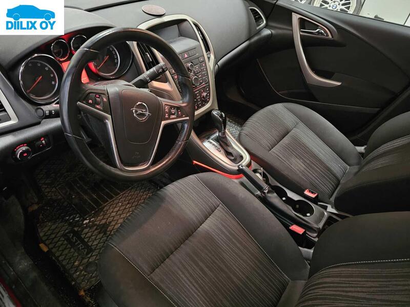 Opel Astra vaihtoauto