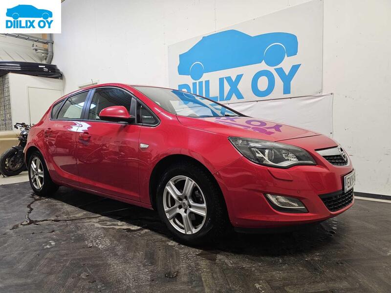 Opel Astra vaihtoauto