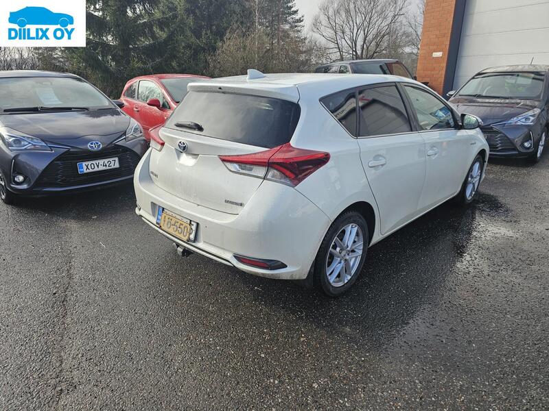 Toyota Auris vaihtoauto