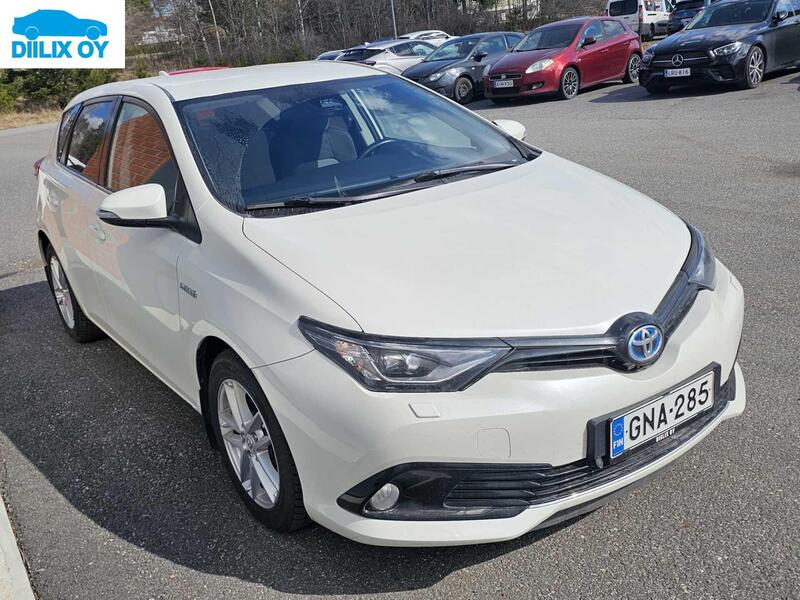 Toyota Auris vaihtoauto